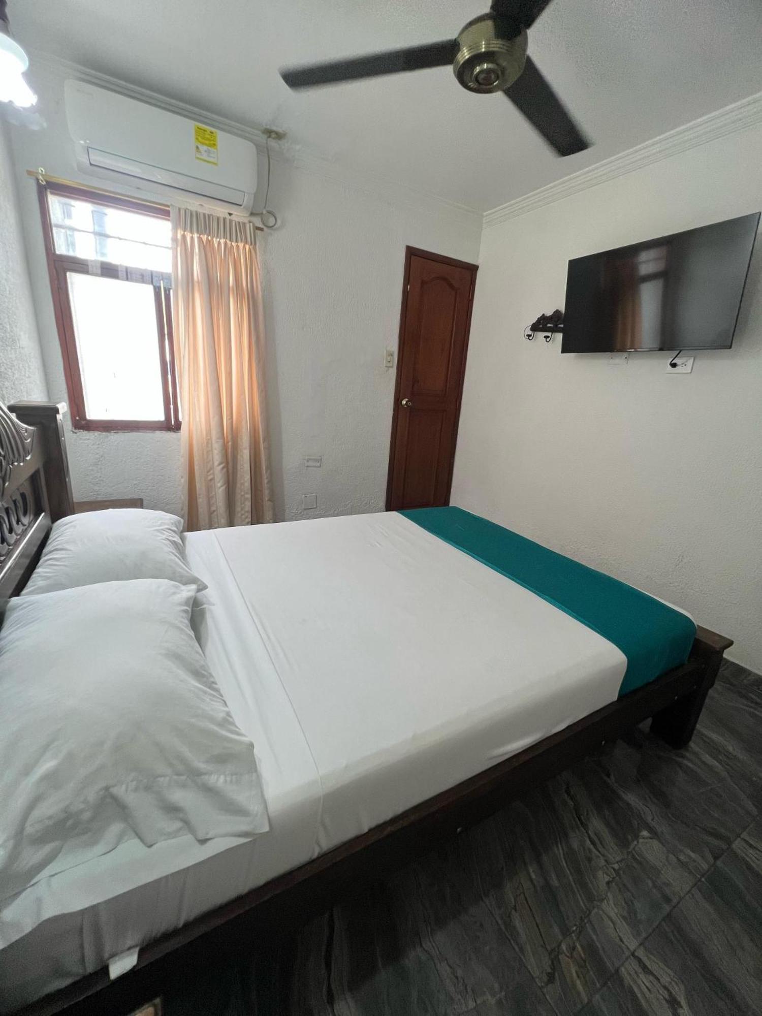 Hotel Med Cartagena Exterior photo